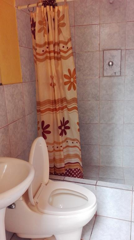 Friends House Bed and Breakfast Distretto di Distretto di Lima Esterno foto