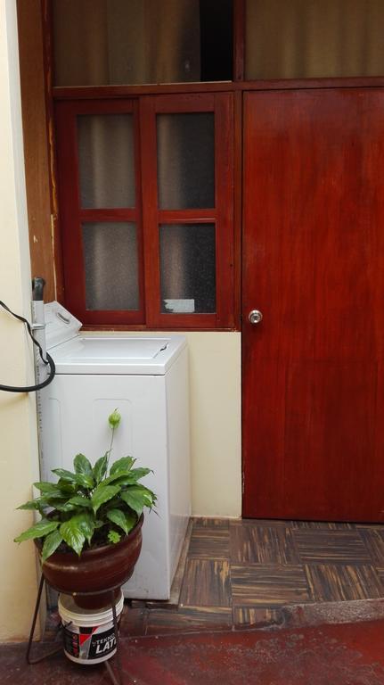Friends House Bed and Breakfast Distretto di Distretto di Lima Esterno foto